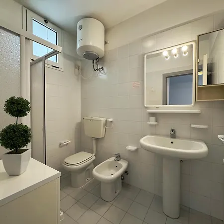 Apartment Pinewood *