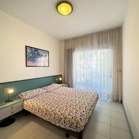 Pinewood Apartment